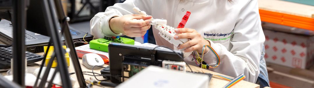 With a Simple Piece of Paper, Engineers Create Self-Powered, Wireless  Keyboard, Smart News