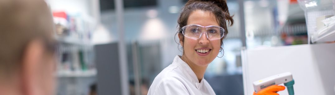 A picture of a researcher in a lab