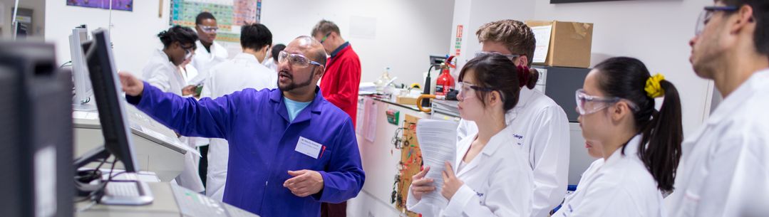 group of students in lab