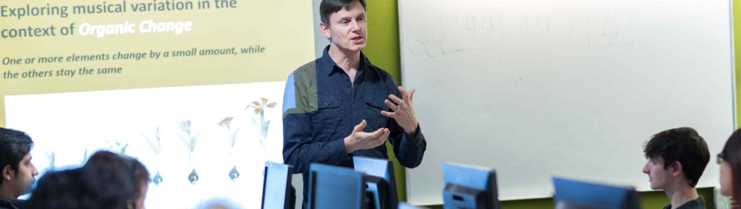 Teaching in an Imperial computer lab