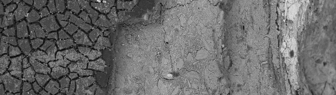 Cracked lacquer