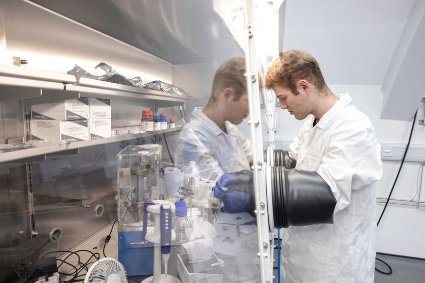 Image for website, chemistry lab, manager billy, design engineering shared images