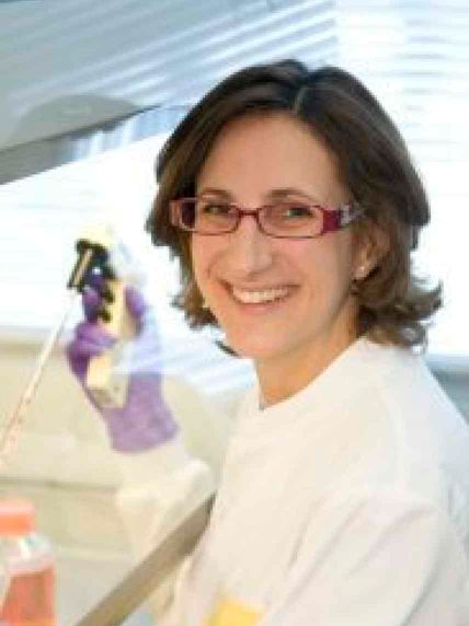 Dr Carolina Herrera