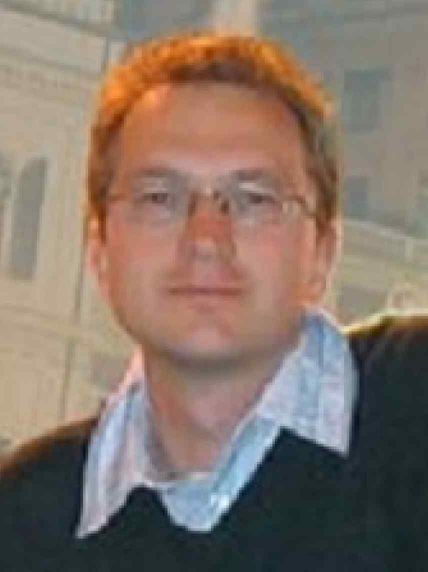 Dr Peter Pietzuch