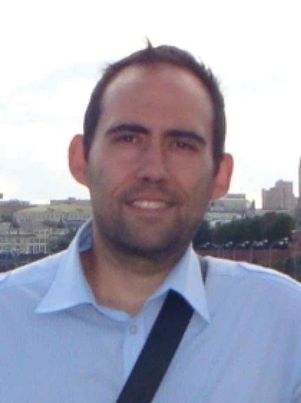 Dr Pablo Albella