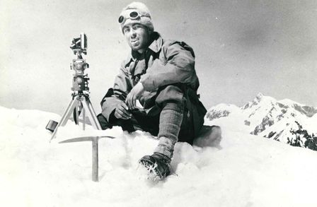 The phototheodolite on the summit 1959