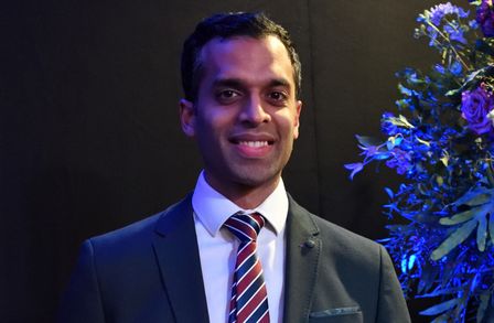 Dr Veeru Kasivisvanathan