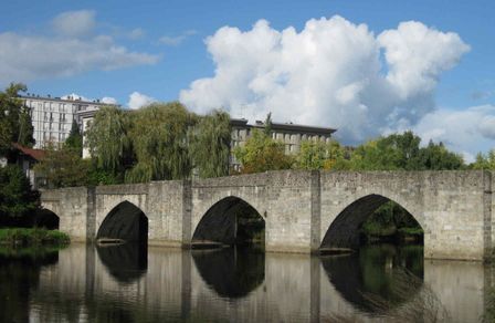 Another picture of a bridge in limoges