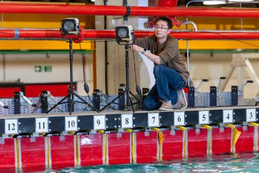 A researcher working in the hydrodynamics laboratory