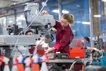 Student in mechanical engineering laboratory