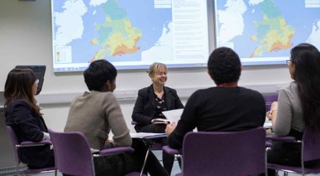 Dr Anna Hansell teaching students