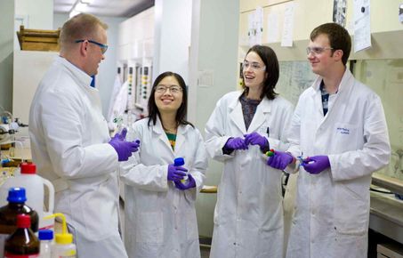 Students working in a lab