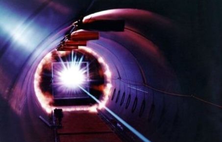 Laser in tunnel