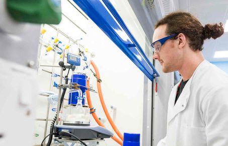 An image of a PhD student working in the Laboratory 