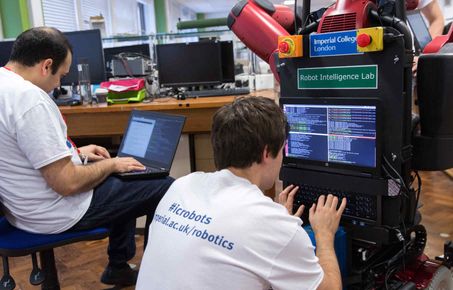 Students at the Robot Intelligence Lab