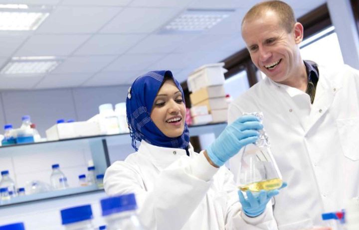 Researchers in a Life Sciences lab