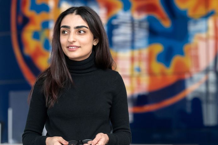 A picture Simran Kukran - A PhD student researching a new type of imaging technique for brain tumours