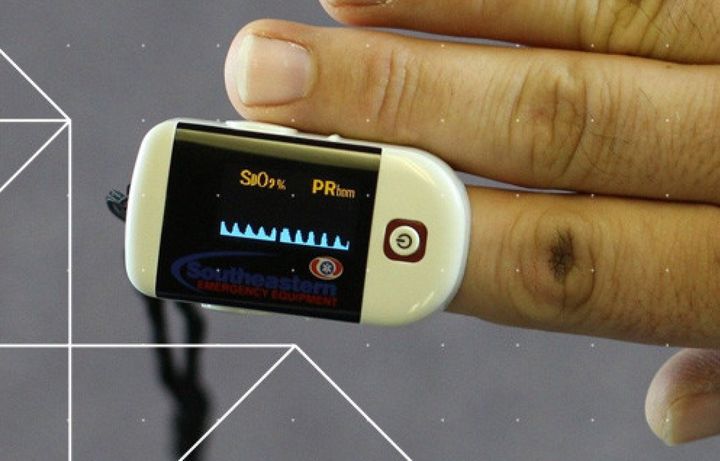 A pulse oximeter