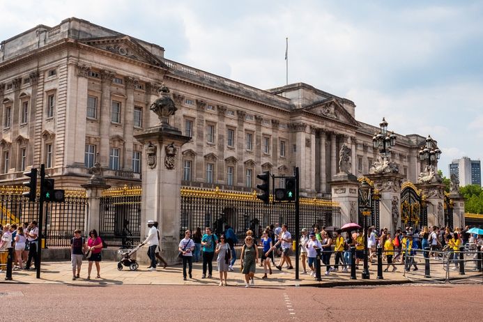 Buckingham Palace front gate