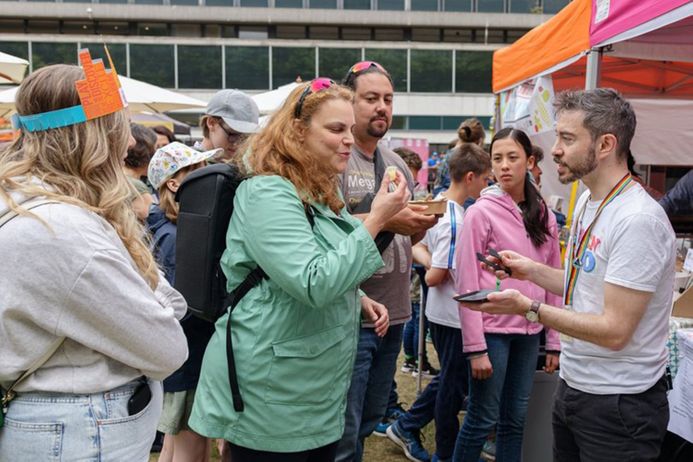 Tasting food at the climate pop-up kitchen