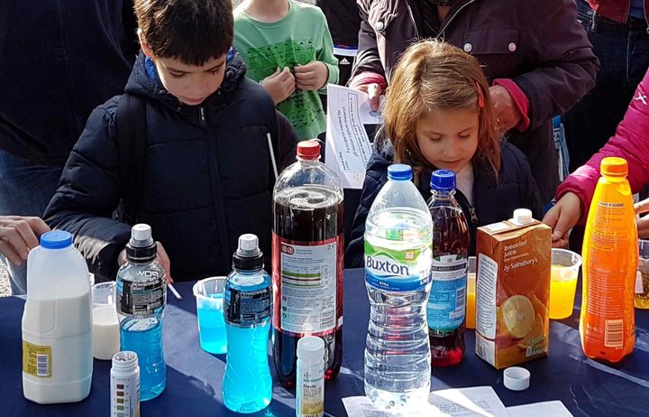 Children at the Science of Sport pop up