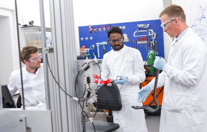 CBIS members working in the blast lab