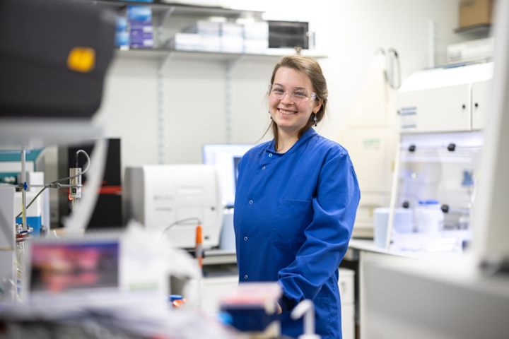 A female researcher in a lab