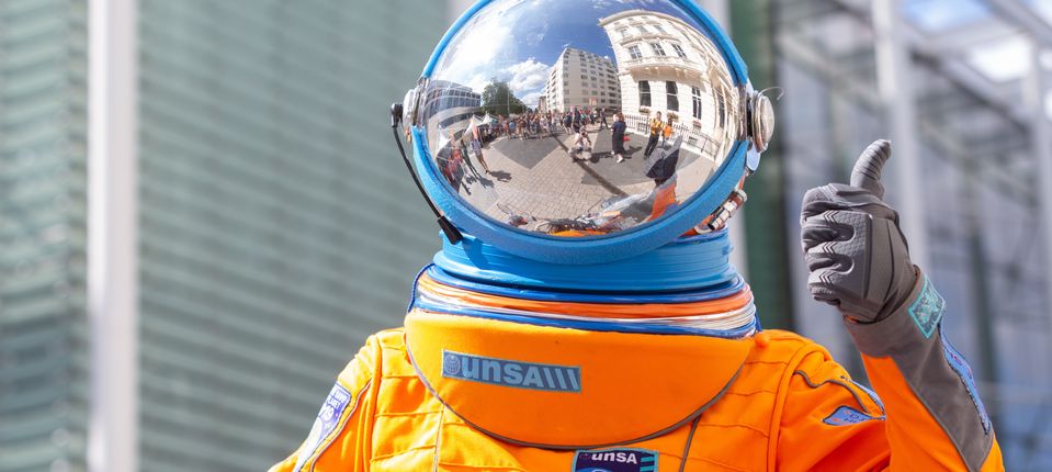 Astronaut with thumbs up on Exhibition Road