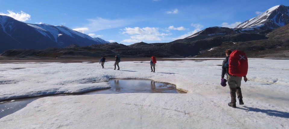 Daily 2.5hr hike to site in Svalbard