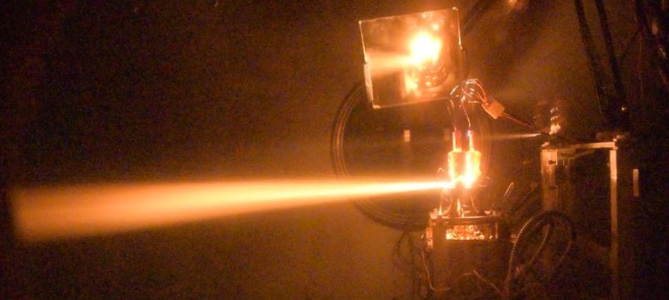 ICE200 thruster hot firing test