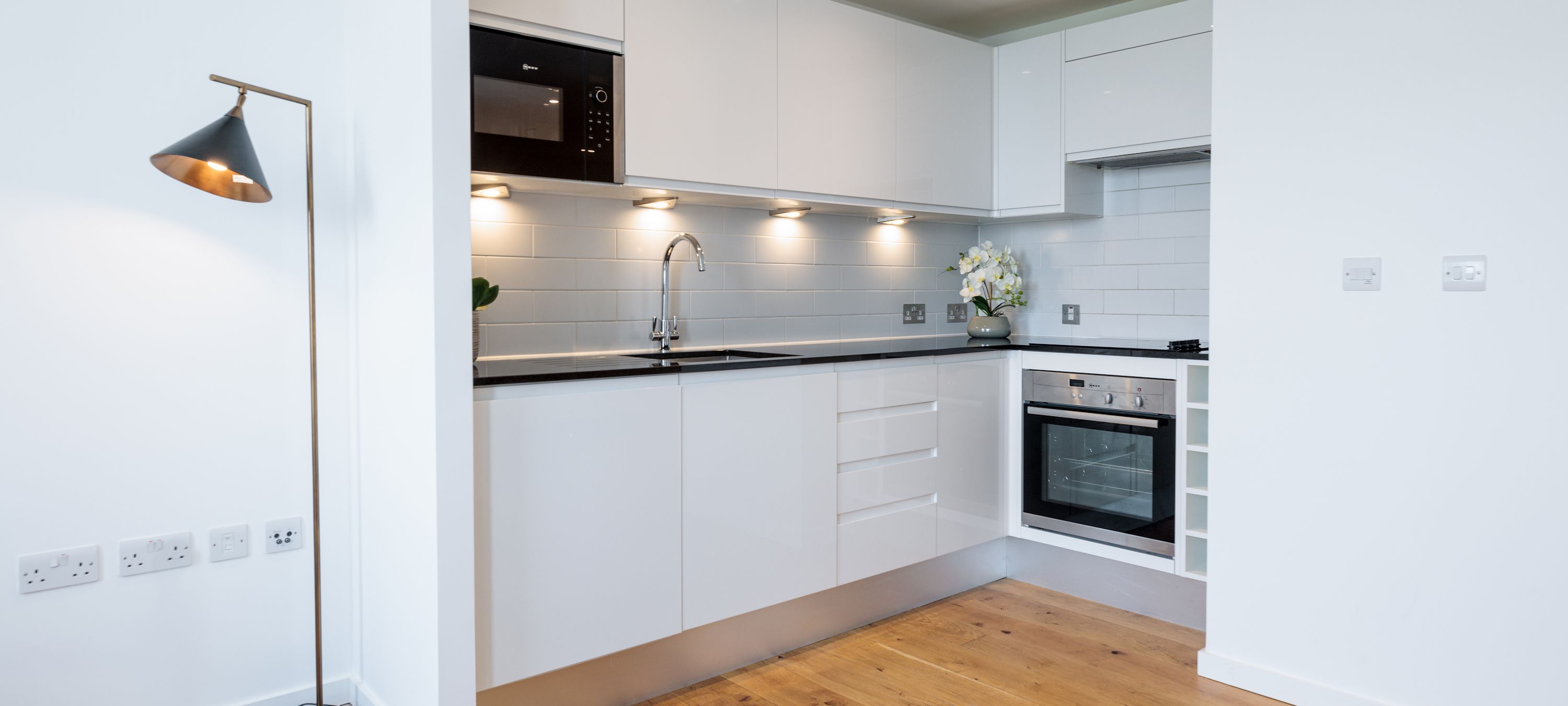 88WL Studio Kitchen