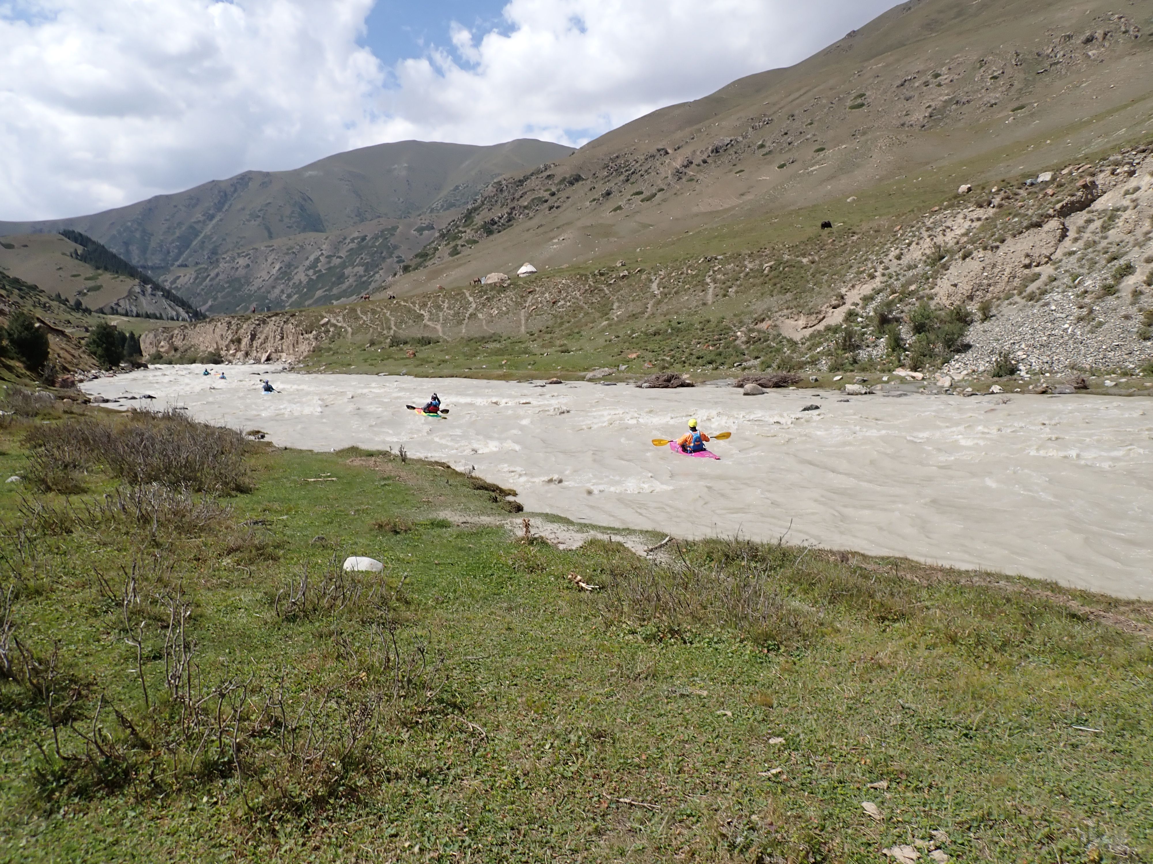 Students kayaking