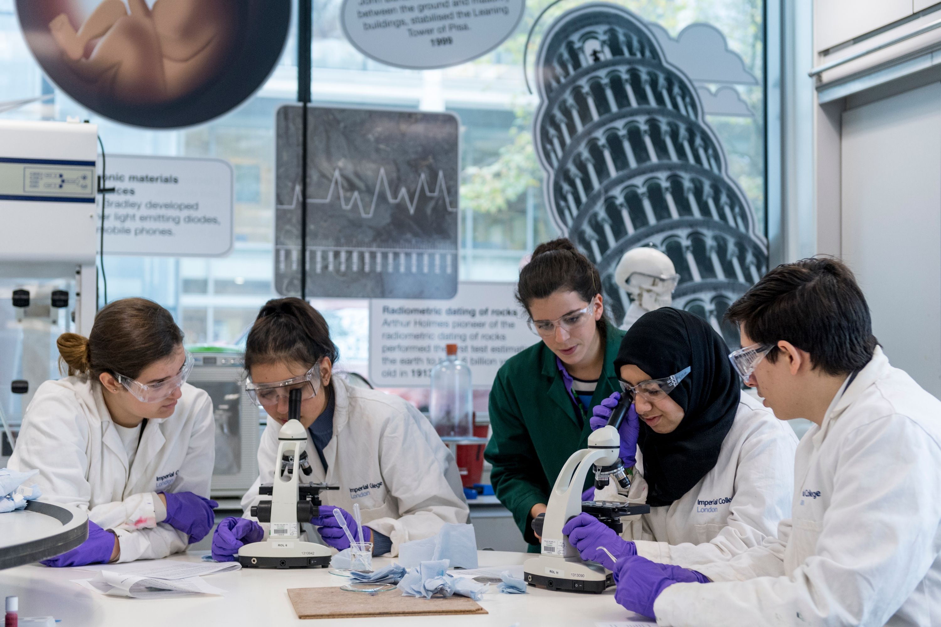 Year 12 students engaged in a Biology workshop in the Reach Out Lab