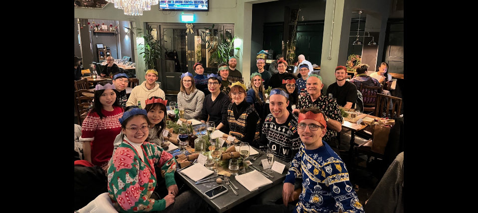 Long Group Christmas Dinner 2023