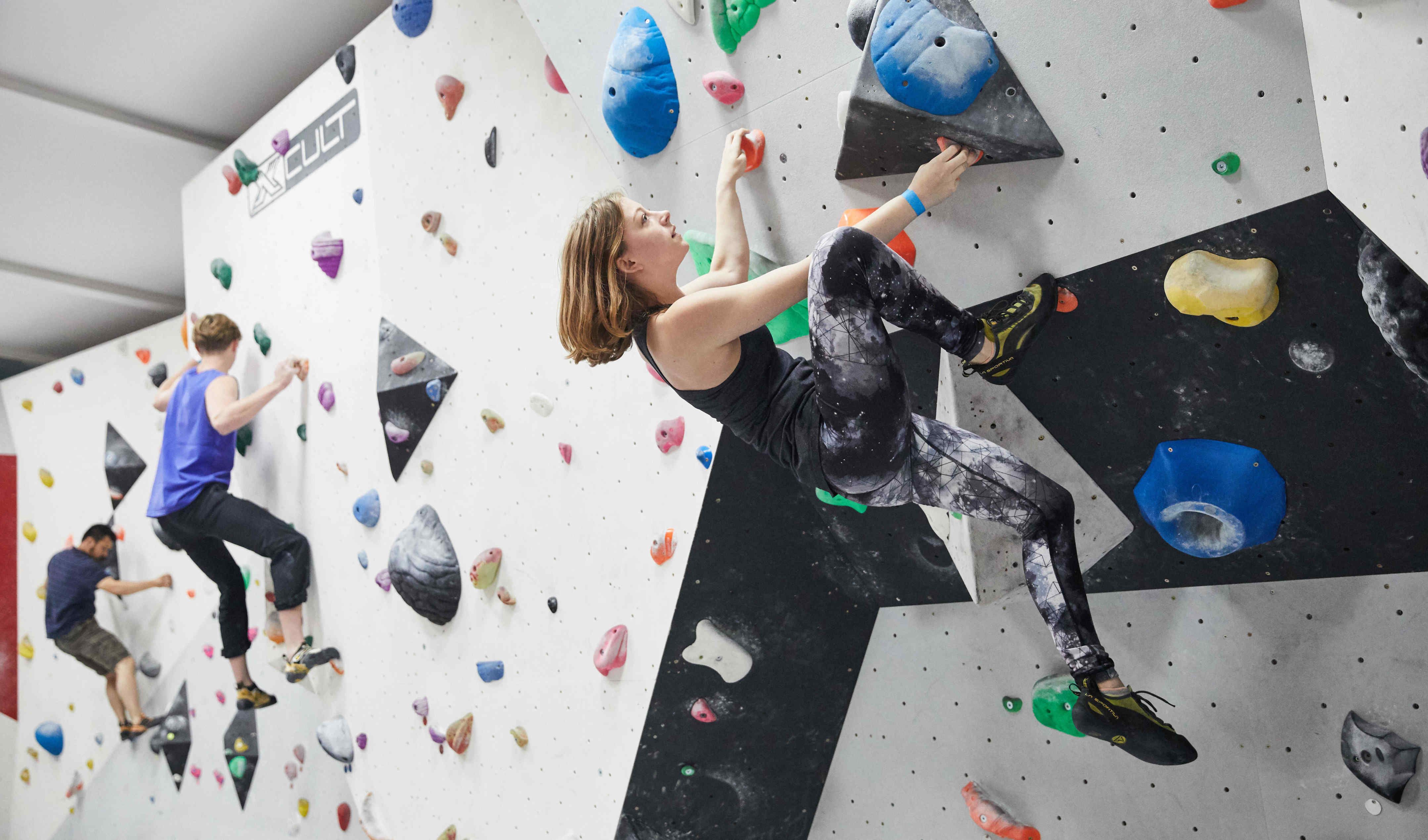 Climbing wall