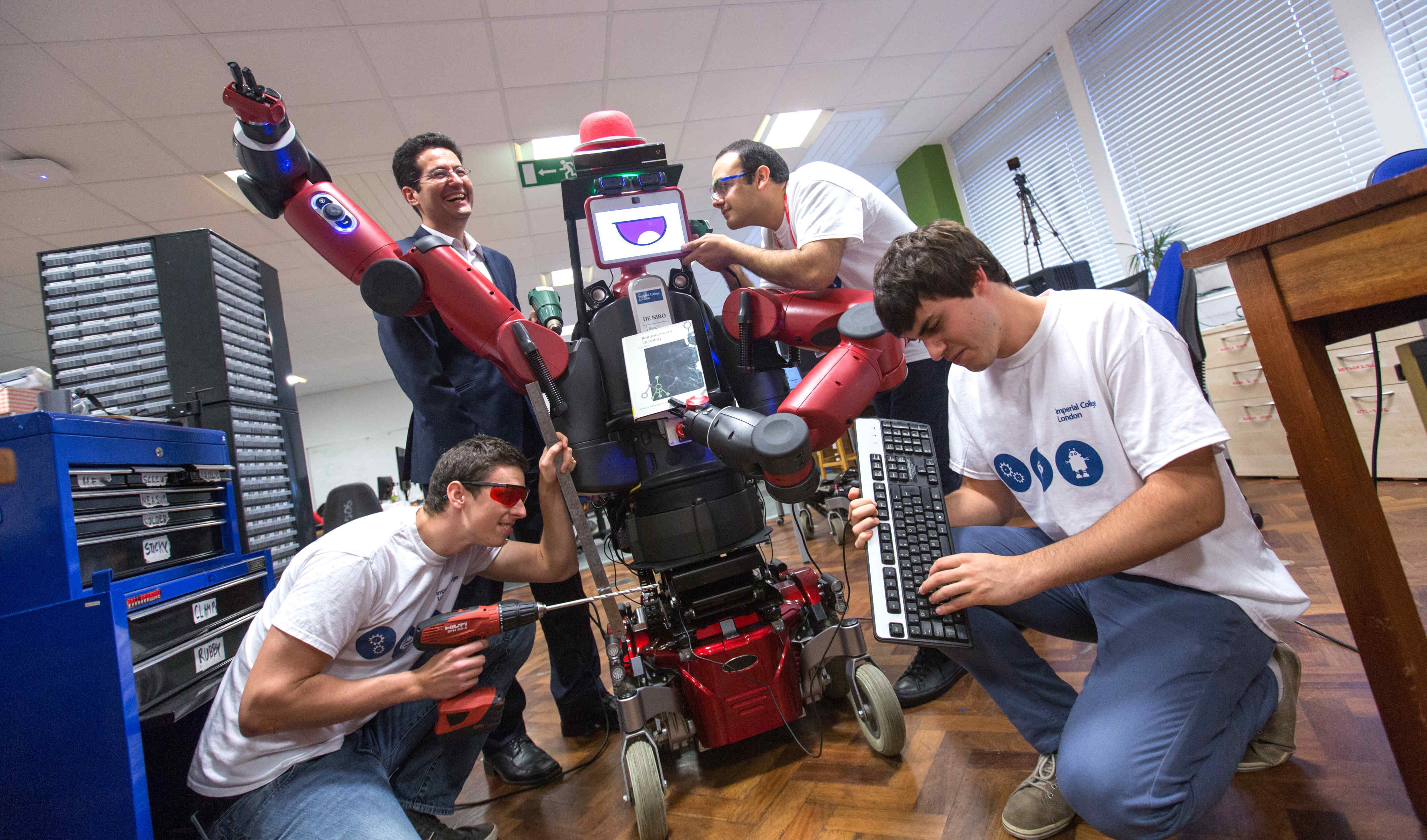 Group photo at Robot Intelligence Lab